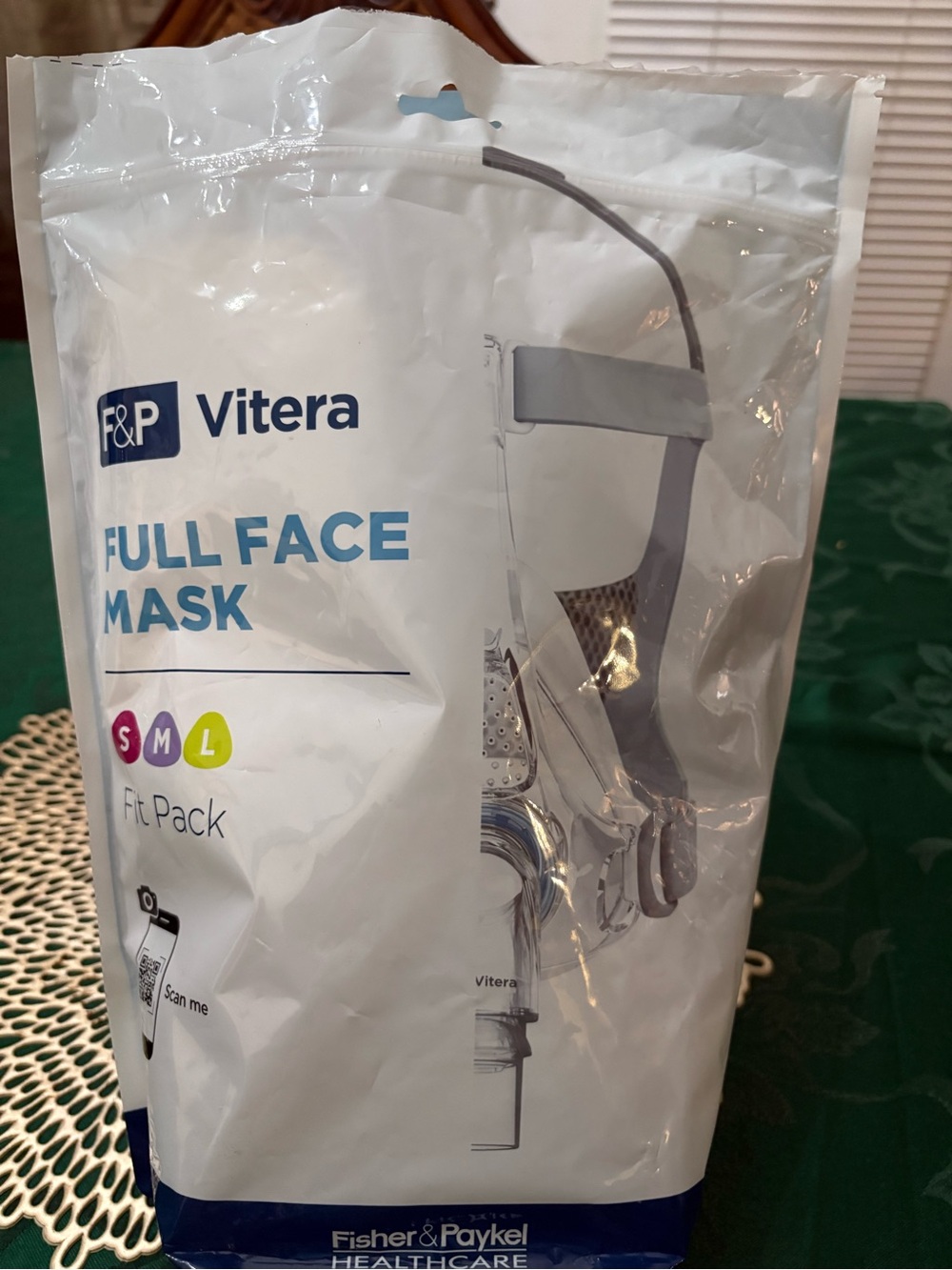F&P Vitera Full Face Mask - White & Light Gray